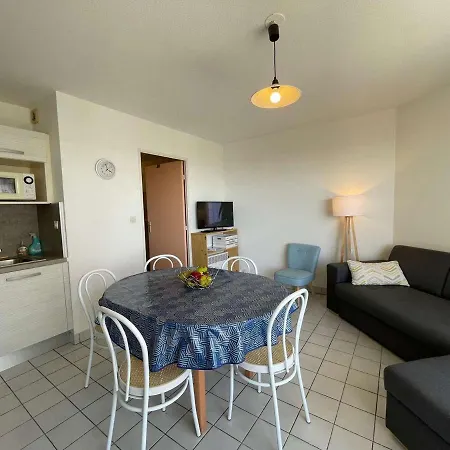 3 Pieces Avec Balcon, Piscine Et Parking A Proximite De La - 6 Couchages - Fr-1-224c-188 * Saint-Jean-de-Monts