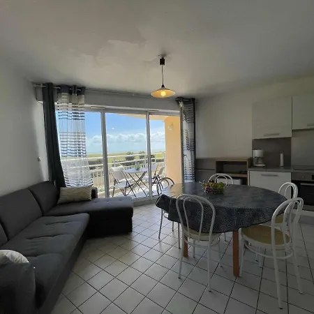 3 Pieces Avec Balcon, Piscine Et Parking A Proximite De La - 6 Couchages - Fr-1-224c-188 Appartement *